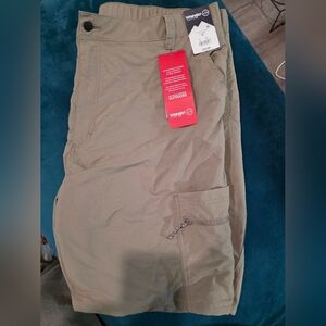 Wrangler Men's Khaki Cargo Pants
